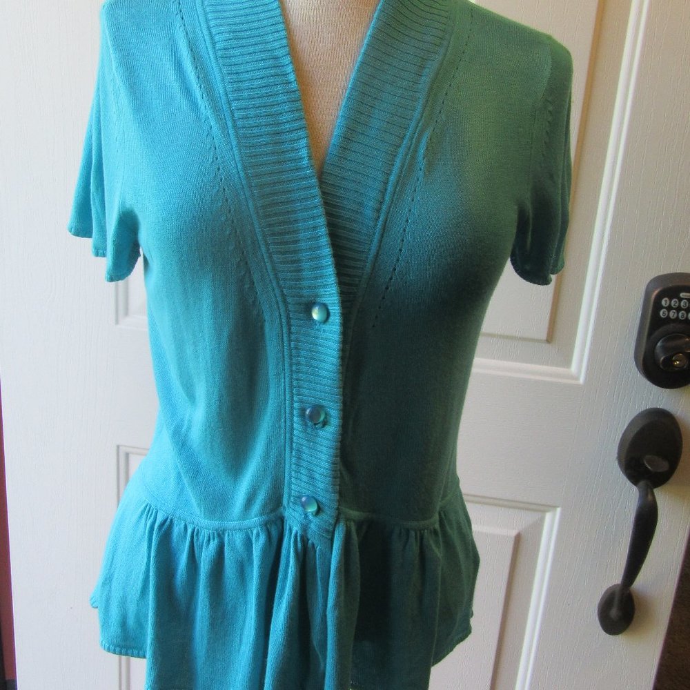 NWT Apostrophe Turquoise Short Sleeve Cardigan w. Flowy Sleeves and Peplum Sz M